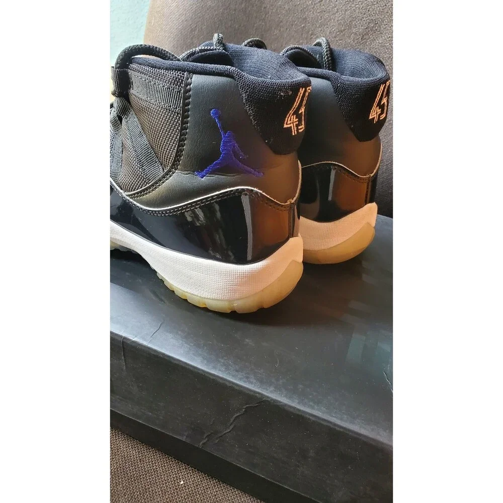Air Jordan 11 Retro Space Jam. Size 10